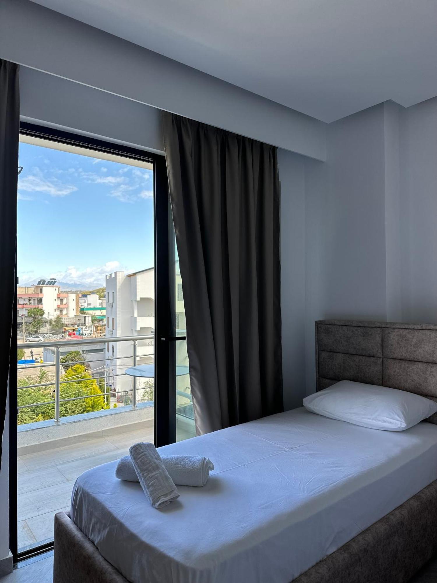 Noa Boutique Hotel Εξαμίλιο Εξωτερικό φωτογραφία